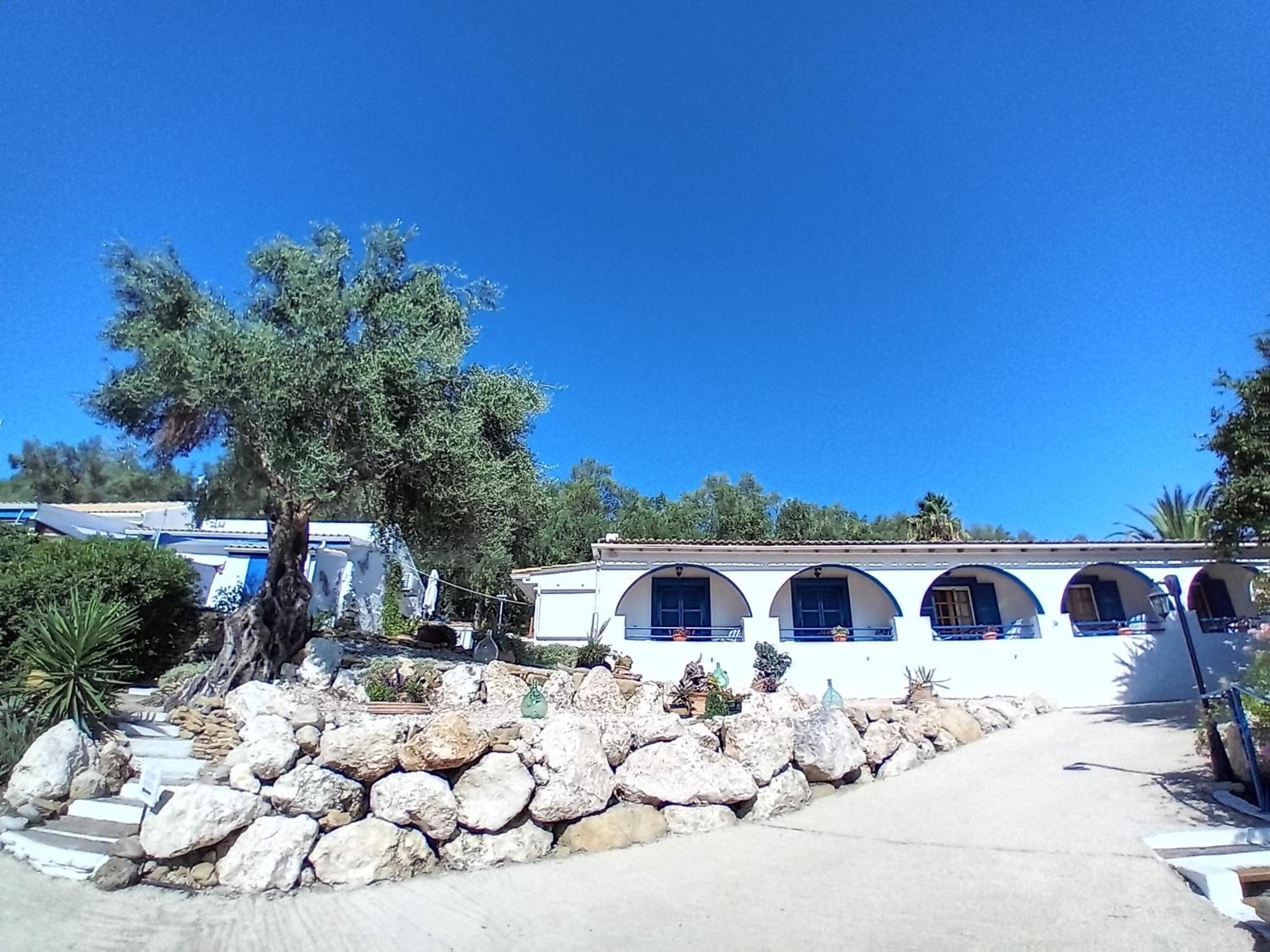 Spiti Melianou Lägenhet Agios Georgios Pagon Exteriör bild